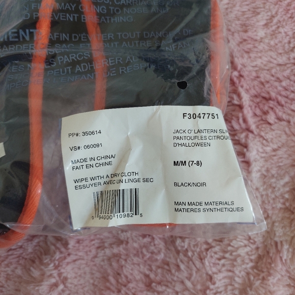 Halloween Jack-O-Lantern Slip-on Slippers Size 7/8 - Picture 2 of 5